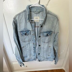 Abercrombie & Fitch Oversized Denim Jacket